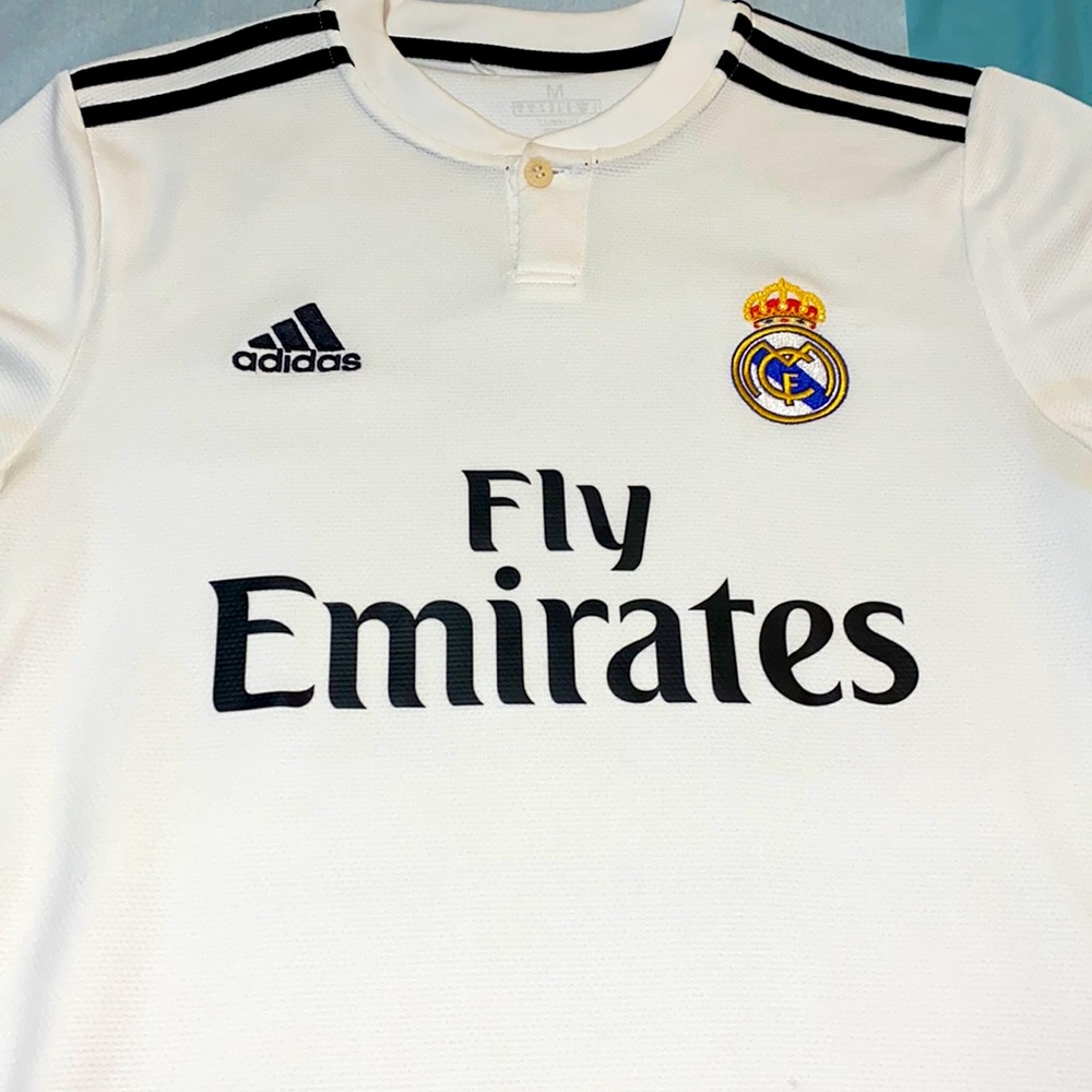 Réal Madrid Adidas white Home Jersey. Size M